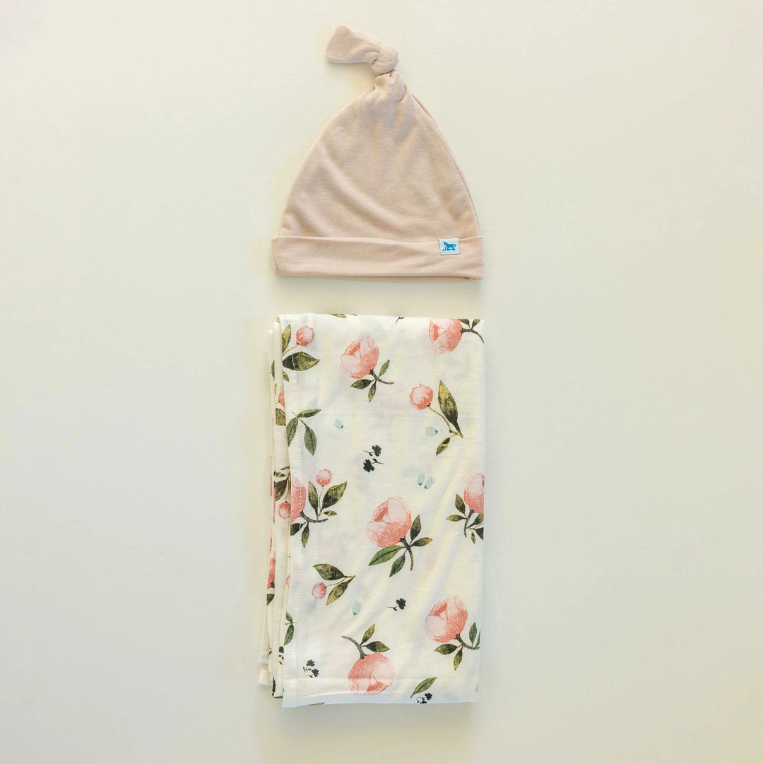Stretch Knit Hat And Swaddle Set Watercolour Rose