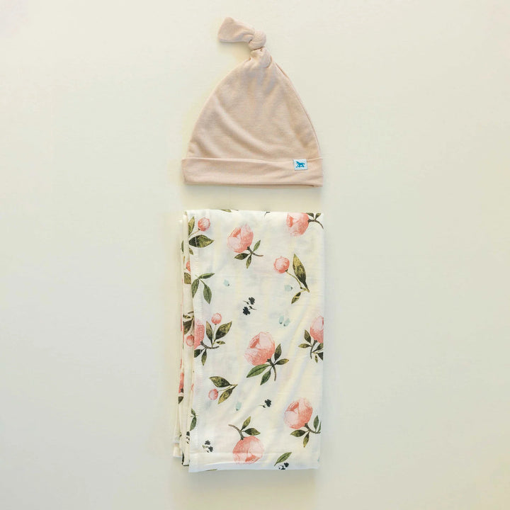 Stretch Knit Hat And Swaddle Set Watercolour Rose