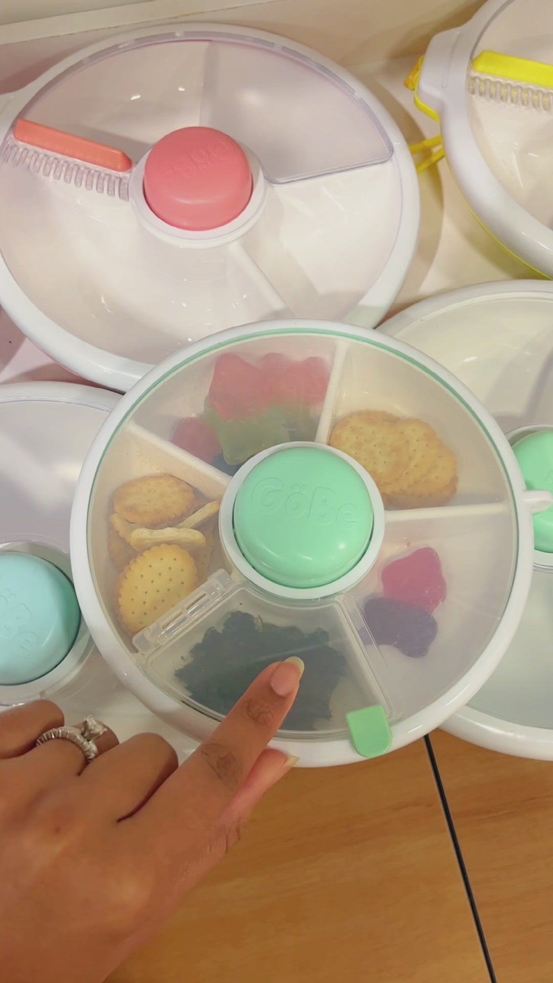GoBe Large Snack Spinner Macaron Blue
